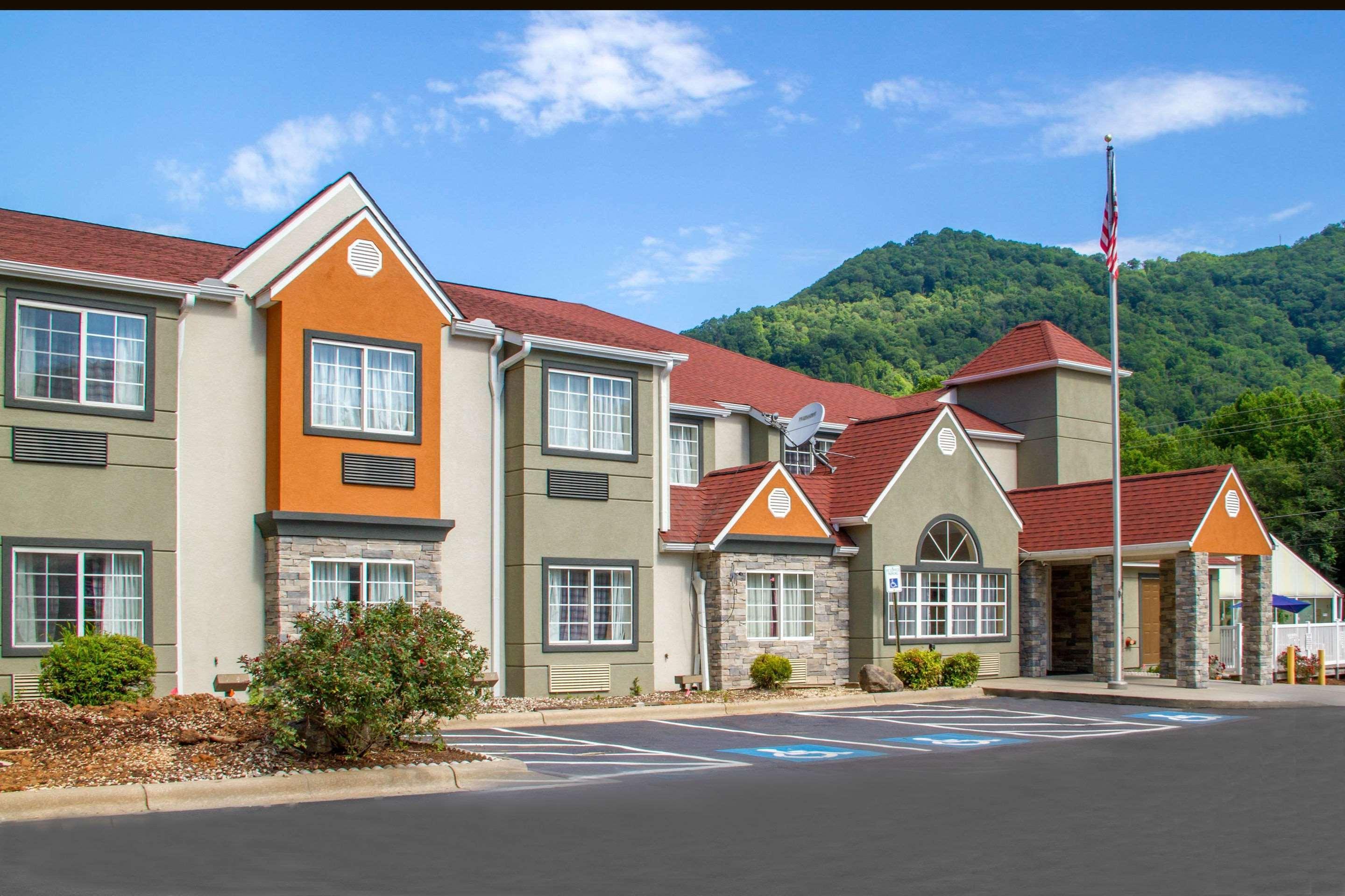 Quality Inn & Suites Maggie Valley - Cherokee Area Eksteriør bilde