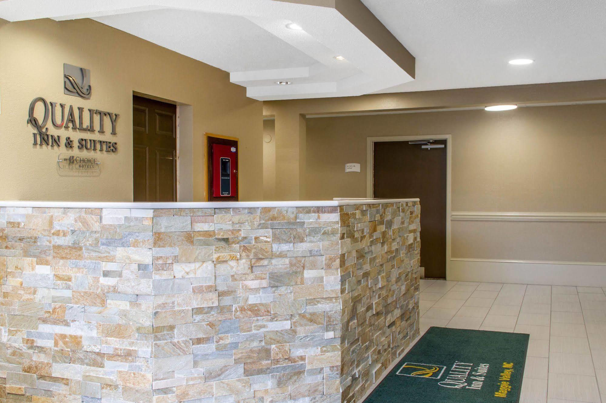 Quality Inn & Suites Maggie Valley - Cherokee Area Eksteriør bilde